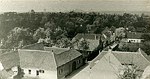 Luchtfoto met uitzicht op de Kerkweg en het huis van Curvers-Janssen.